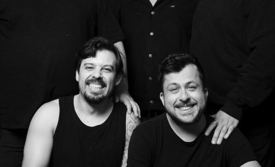 Grupo Delírio volta ao palco do Guairinha com o espetáculo "Kafka – Entre Portas que Nunca Abrem"