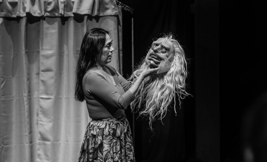 Teatro, performance e intercâmbio internacional movimentam a 2ª Edição do "Reverbe - Encontro Internacional de Mulheridades em Cena"