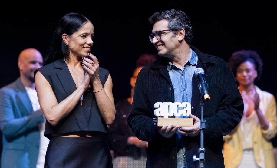 Balé Teatro Guaíra recebe Prêmio APCA em São Paulo