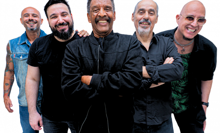 The Fevers e Renato & Seus Blue Caps revivem sucessos da Jovem Guarda no Guairão