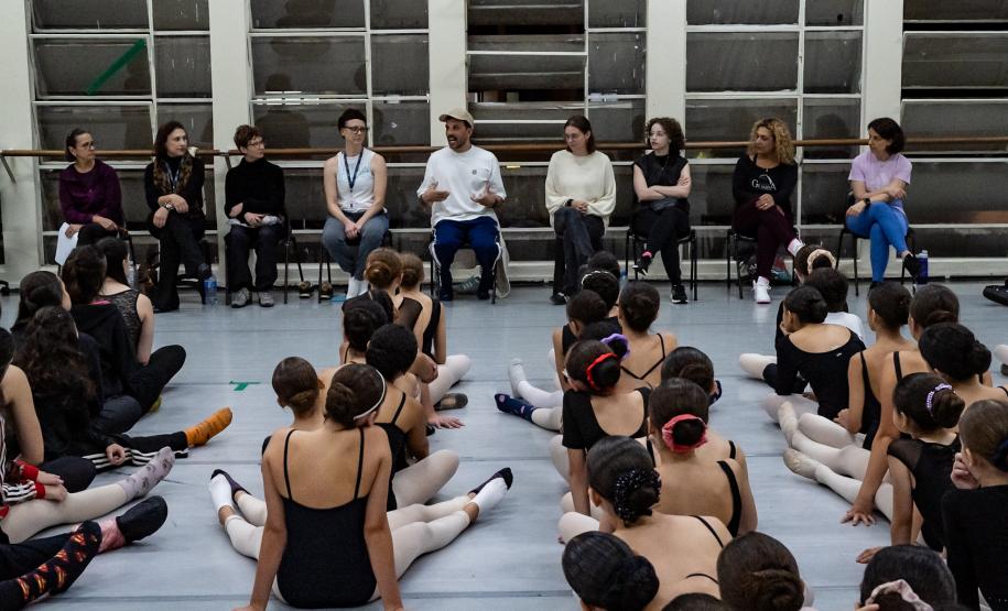 Escola de Dança Teatro Guaíra celebra 70 anos com espetáculo inédito que revisita a própria trajetória