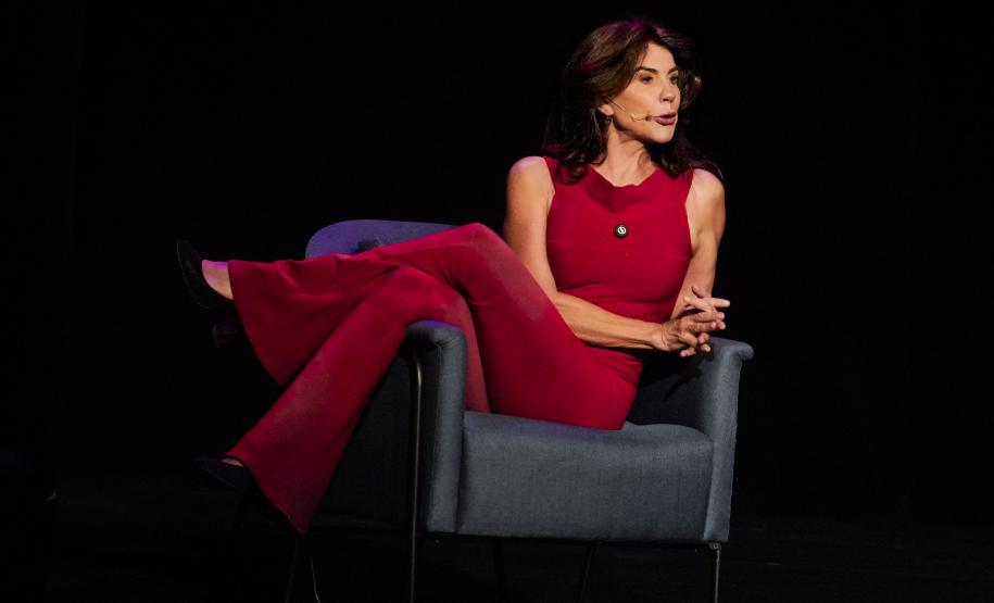 Comédia “Da Puberdade à Menopausa”, com Angela Dippe, tem apresentações no Guairinha