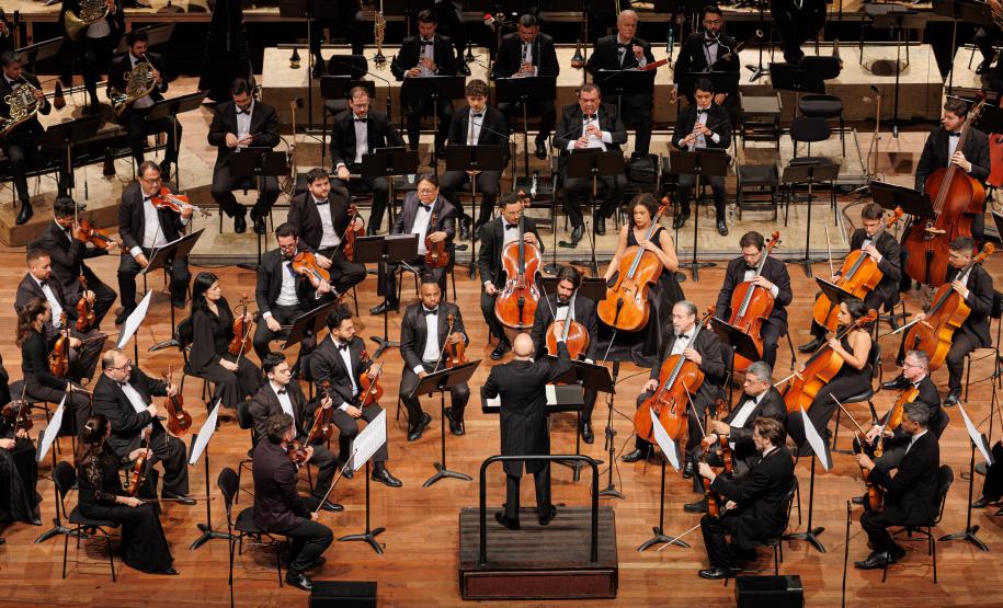 Concerto dos 41 anos da Orquestra Sinfônica do Paraná leva mais de 4,3 mil pessoas ao Guaíra