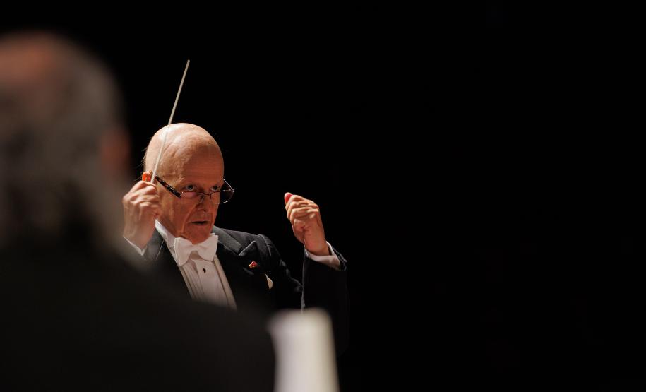 Concerto dos 41 anos da Orquestra Sinfônica do Paraná leva mais de 4,3 mil pessoas ao Guaíra