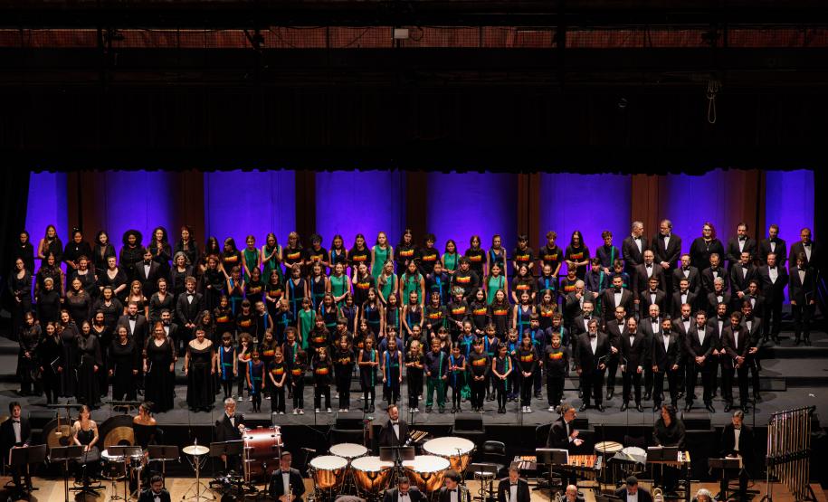 Concerto dos 41 anos da Orquestra Sinfônica do Paraná leva mais de 4,3 mil pessoas ao Guaíra