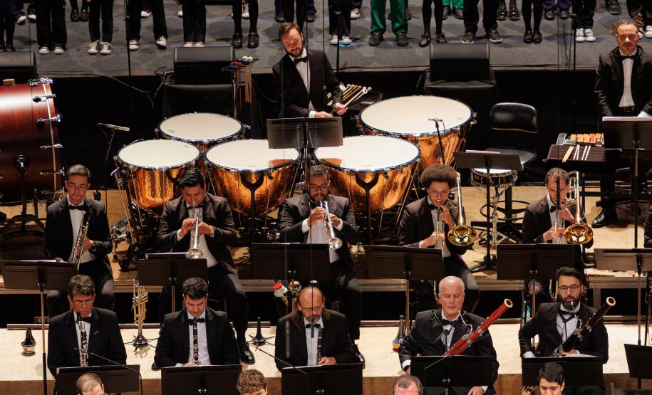 Concerto dos 41 anos da Orquestra Sinfônica do Paraná leva mais de 4,3 mil pessoas ao Guaíra