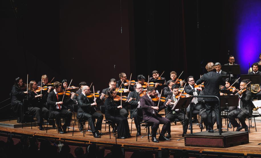Orquestra Sinfônica do Paraná lota Guairão e encerra semana de recorde de público