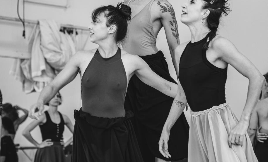 Estreia nesta semana: “GiselleS” transforma clássico em uma história sobre identidade, amor e aparência
