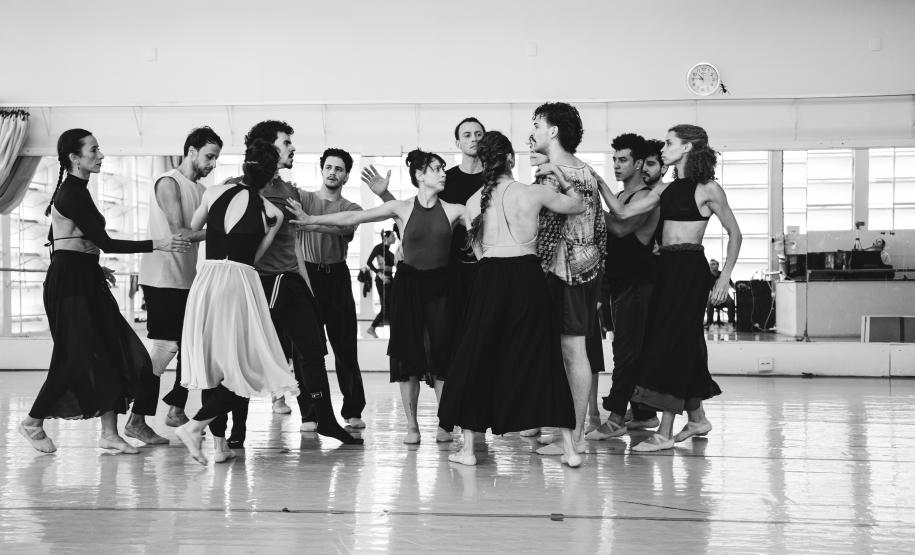 Estreia nesta semana: “GiselleS” transforma clássico em uma história sobre identidade, amor e aparência