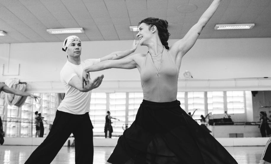 Estreia nesta semana: “GiselleS” transforma clássico em uma história sobre identidade, amor e aparência