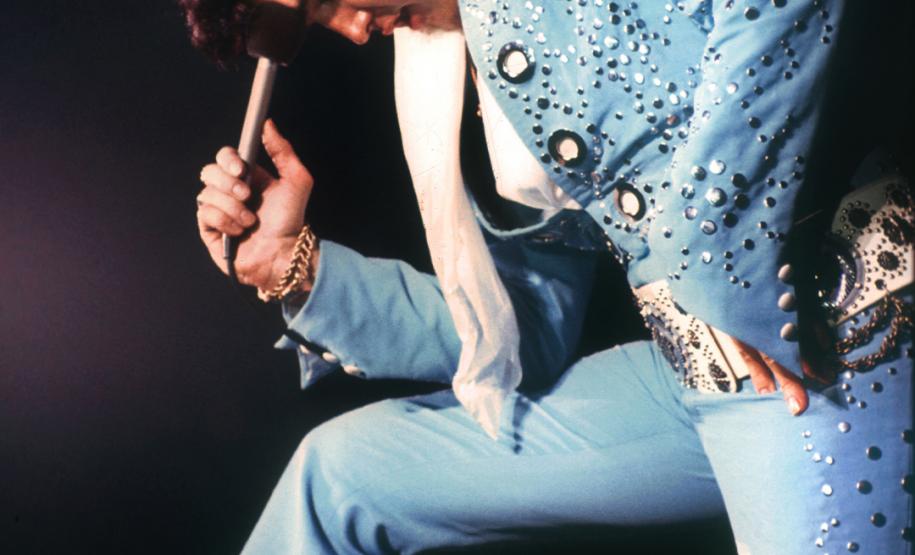 "Elvis In Concert Live On Screen": Rei do Rock é homenageado em espetáculo no Teatro Guaíra