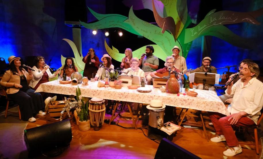 Vocal Brasileirão celebra o samba em show no Teatro José Maria Santos