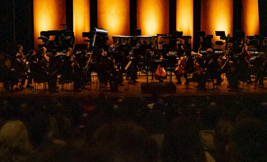Orquestra Sinfônica do Paraná homenageia Roberto Tibiriçá em concerto que antecede apresentações na China