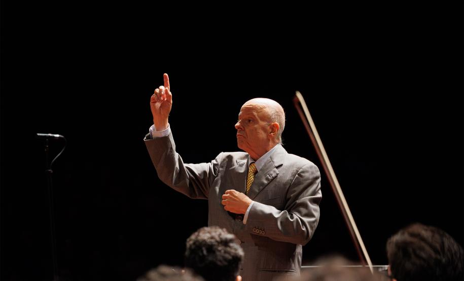 Maestro Roberto Tibiriçá