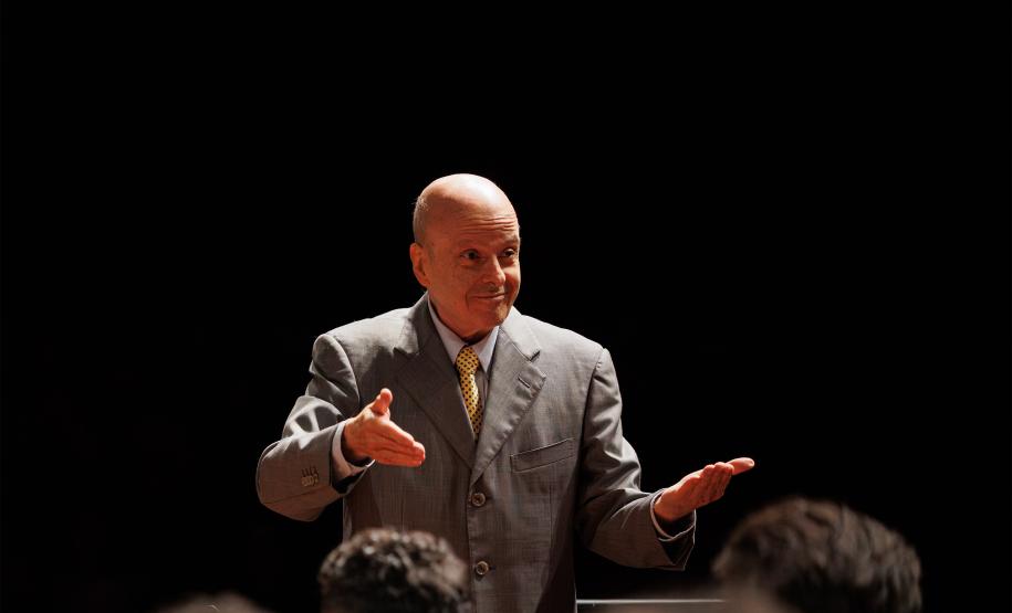 Maestro Roberto Tibiriçá