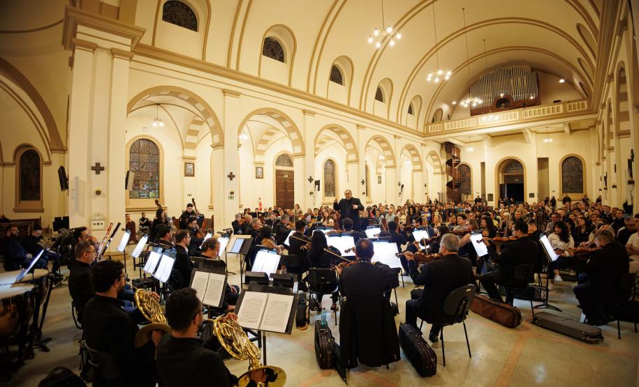 Orquestra Sinfônica do Paraná se apresenta gratuitamente na Lapa pelo projeto Guaíra para Todos