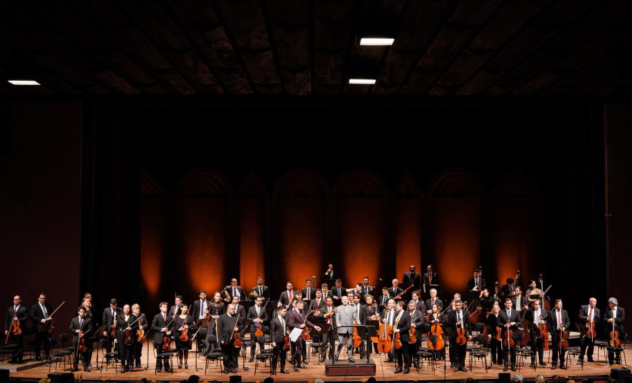 Orquestra Sinfônica do Paraná abre venda de ingressos para concerto com maestra britânica Catherine Larsen-Maguire