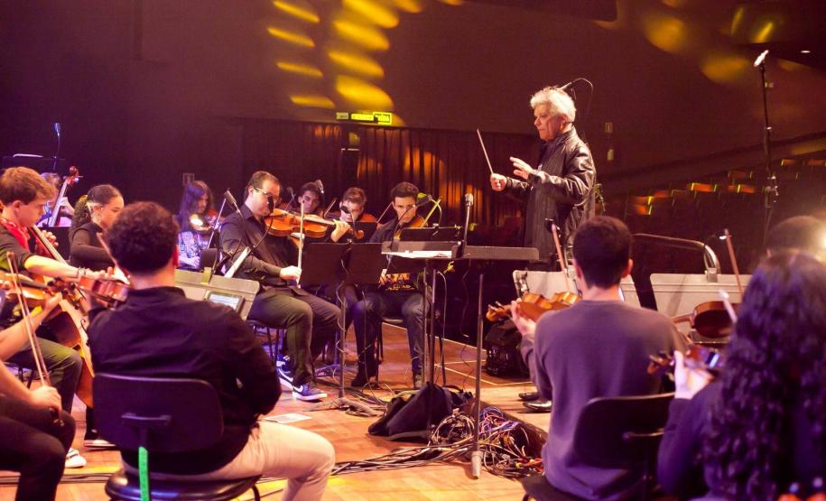 Orquestra Cordas do Iguaçu apresenta “Clássicos do Cinema” no Teatro Guaíra